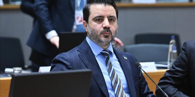 الشيباني يكذّب تصريحات سفير أمريكي سابق بدمشق عن الشرع