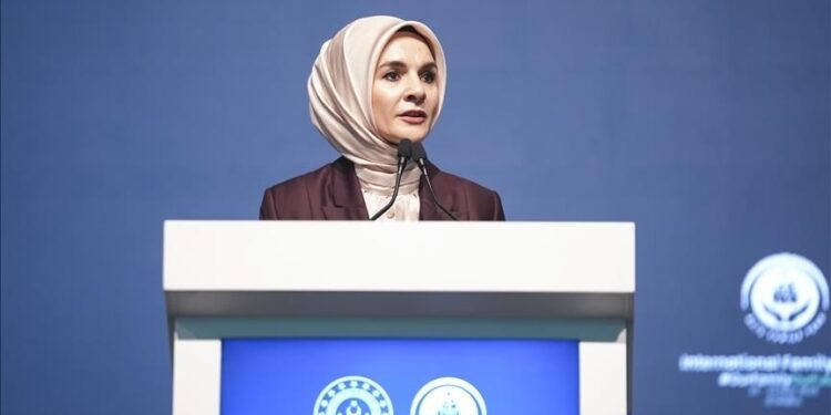 تركيا أول الموقعين على إعلان وزاري بشأن حماية الأسرة