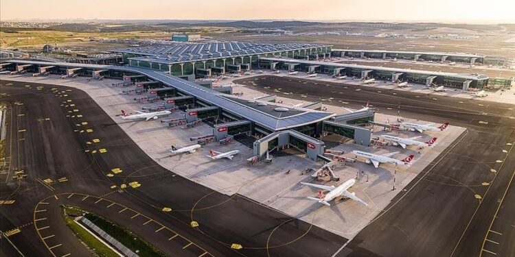 مطار إسطنبول يتصدر عالميا في مجال الربط الجوي