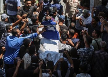 قطاع غزة.. ارتفاع عدد الشهداء الصحفيين إلى 225 منذ 7 أكتوبر 2023