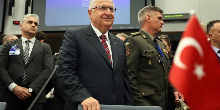 غولر: اتصالاتنا المكثفة مستمرة لتحقيق وقف إطلاق نار دائم بأوكرانيا