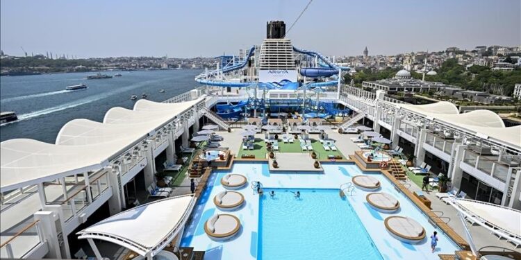 إسطنبول صيف 2025.. مركز إقليمي للسياحة البحرية
