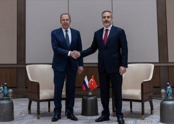 فيدان ولافروف يبحثان العدوان الإسرائيلي على إيران