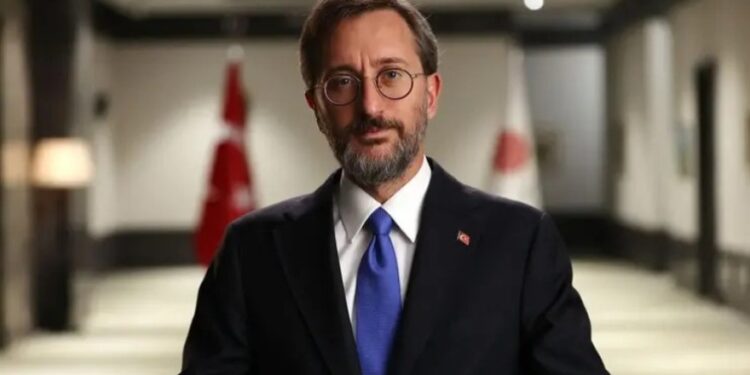 فخر الدين ألتون يترك دائرة الاتصال التركية بعد 7 سنوات في منصبه