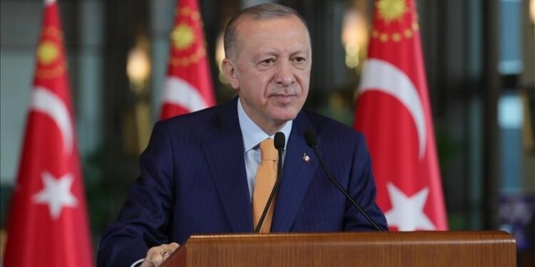 أردوغان: نسير بثبات لنصبح قوة مؤثرة بالمنطقة والعالم