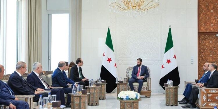 سوريا.. رئيس البورصات التركية يبحث مع الشرع علاقات التجارة والاقتصاد