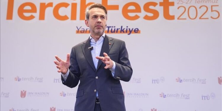 وزير الطاقة التركي: ماضون بتحويل حلمنا النووي إلى حقيقة