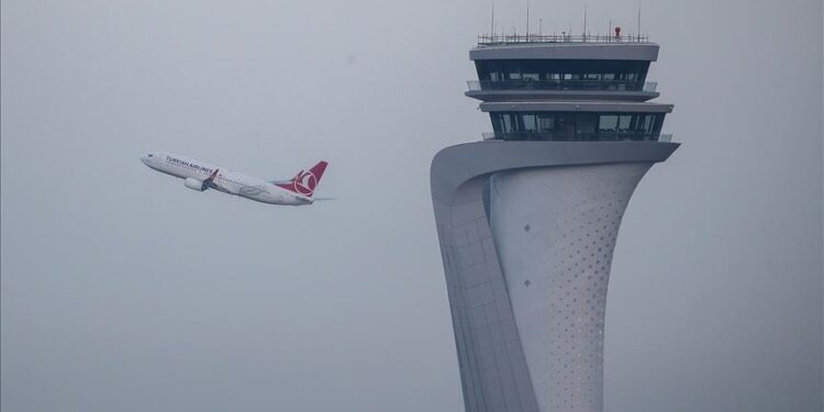 الأجواء التركية تسجل أرقاما قياسية برحلات الطيران المدني