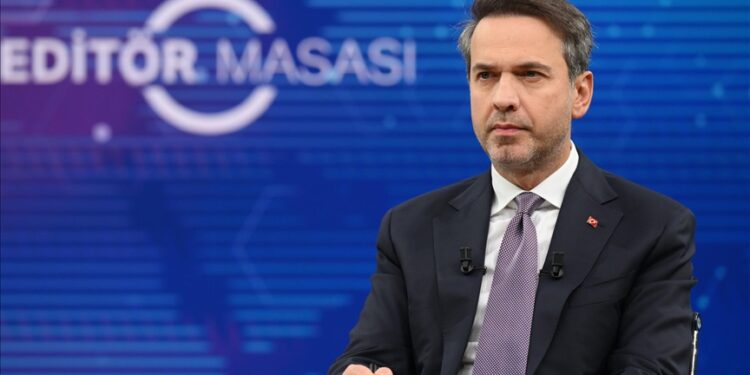 وزير الطاقة التركي يكشف عن احتياطيات نفطية تقدر بنحو 4 مليارات دولار