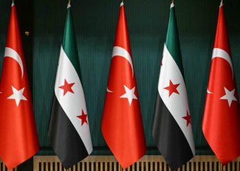 خبراء يقترحون بنوك تركيا لتسريع عودة سوريا إلى النظام المالي العالمي