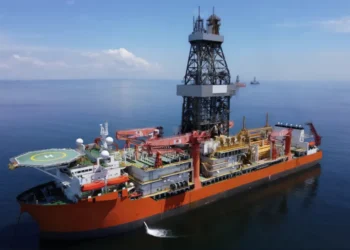 تركيا تعزز أسطولها للطاقة بسفينتي تنقيب من الجيل السابع