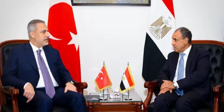 رسائل فيدان السياسية والاقتصادية في زياته إلى القاهرة