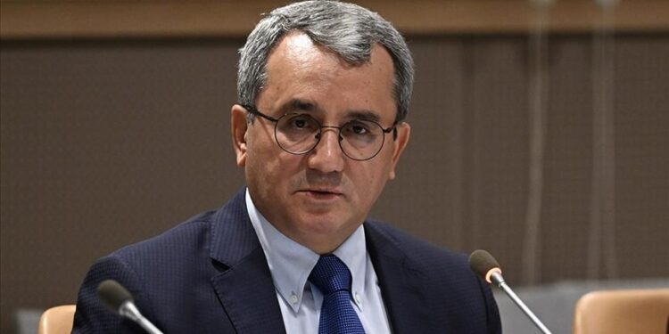 تركيا: الحكومة المركزية لا غنى عنها من أجل الاستقرار في سوريا