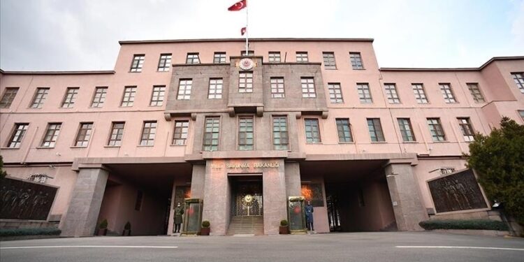 الدفاع التركية: إعادة هيكلة الجيش السوري اكتسبت زخما