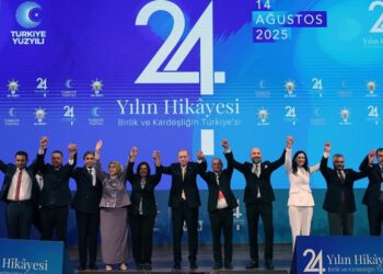 أردوغان: لن نسمح بإهدار فرصة مسار "تركيا بلا إرهاب"