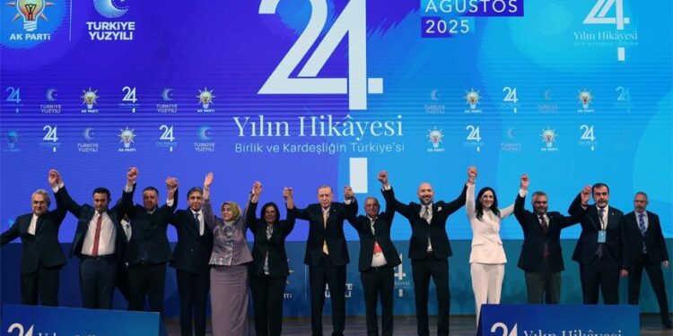 أردوغان: لن نسمح بإهدار فرصة مسار "تركيا بلا إرهاب"