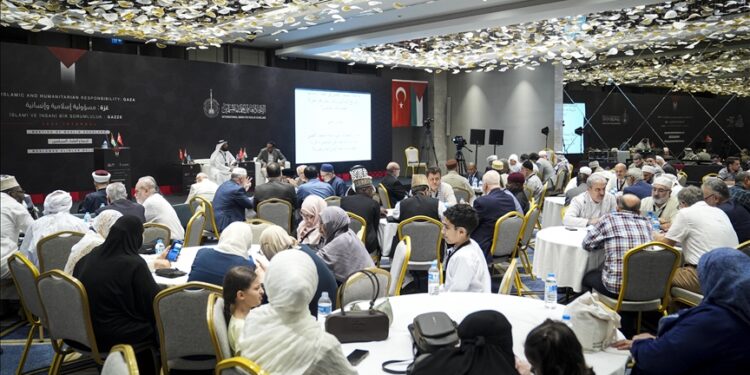 إسطنبول.. "مؤتمر غزة" يبحث تشكيل تحالفات دولية لخدمة القضية الفلسطينية