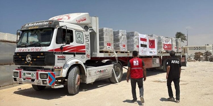 الهلال الأحمر التركي: يجب تدفق المساعدات إلى غزة دون قيود