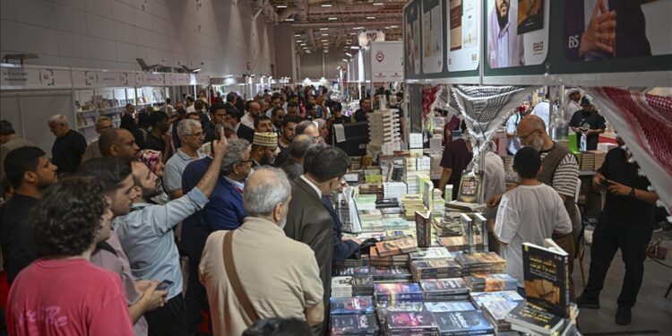 تركيا.. كتب أسرى فلسطينيين تزين معرض إسطنبول للكتاب العربي