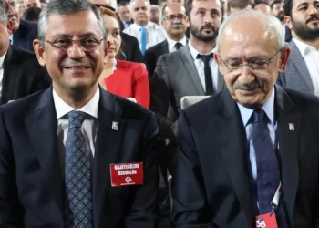 المعارضة تنزف في تركيا