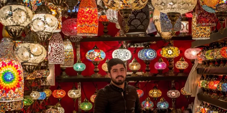 ما الخيارات أمام زوار تركيا لشراء الهدايا التذكارية؟