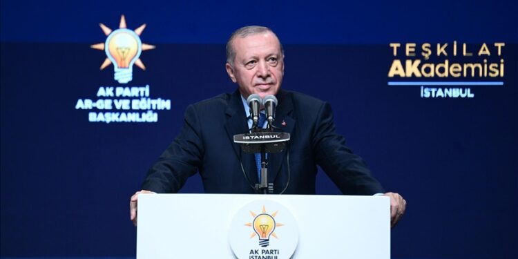 أردوغان: لن نسمح بإعادة سياسة "فرق تسد" في المنطقة