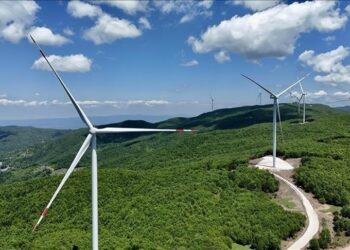 تركيا تحتل المرتبة الثالثة أوروبيا بزيادة سعة طاقة الرياح