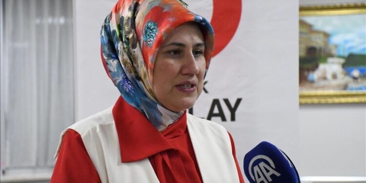 الهلال الأحمر التركي للفلسطينيين: لستم وحدكم فشعبنا معكم