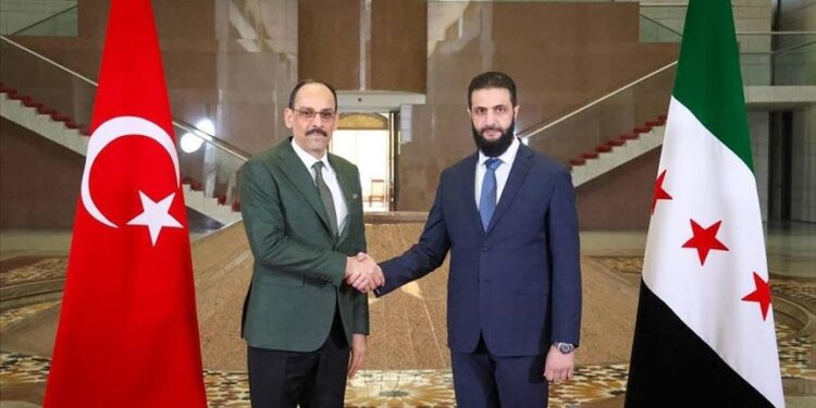 رئيس الاستخبارات التركي يصل دمشق للقاء الشرع