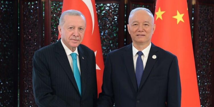 أردوغان: نسعى لزيادة تجارتنا مع الصين بشكل متوازن