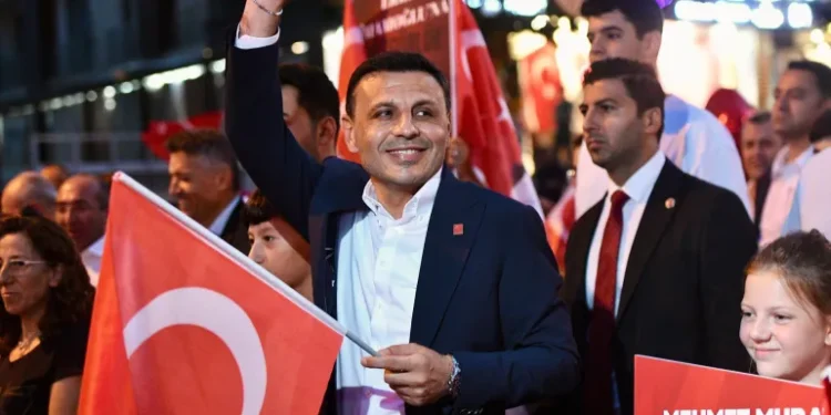 أزمة جديدة تعصف بـ"الشعب الجمهوري" بعد إلغاء نتائج مؤتمر إسطنبول