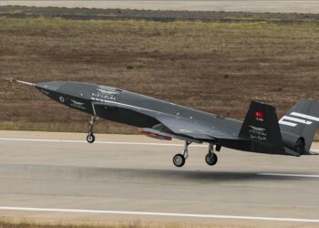 إصابة مباشرة.. المقاتلة التركية قزل إلما تنجح بأول اختبار بالذخيرة الحية