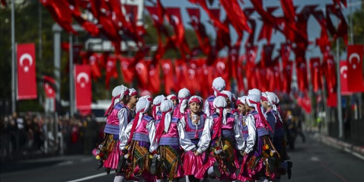 تهاني عربية لتركيا بمناسبة عيد الجمهورية 102