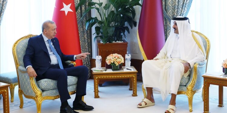 الرئيس أردوغان يشارك في مأدبة أقامها أمير قطر على شرفه