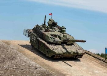 يطلق 6 قذائف بالدقيقة.. تركيا تنتج المدفع الرئيسي لدبابة "ألطاي"