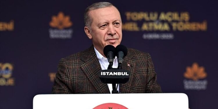 الرئيس أردوغان يدعو النساء للمشاركة في "صرخة صامتة من أجل غزة"
