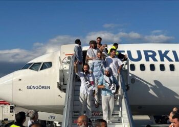 إسطنبول.. استقبال رسمي وشعبي لنشطاء "أسطول الصمود"