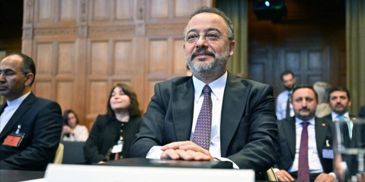 سفير تركيا الجديد يتعهد بتعزيز العلاقات مع سوريا