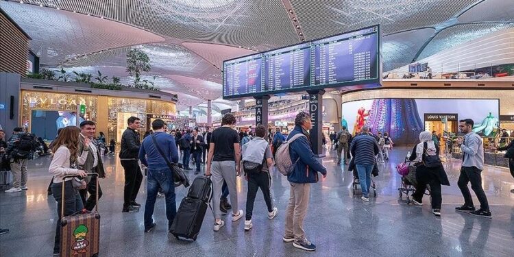 "مطار إسطنبول" الأكثر ازدحاما في أوروبا