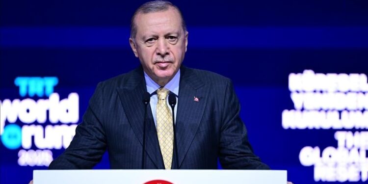 أردوغان يحذر من ترويج منصات رقمية للعلاقات المنحرفة