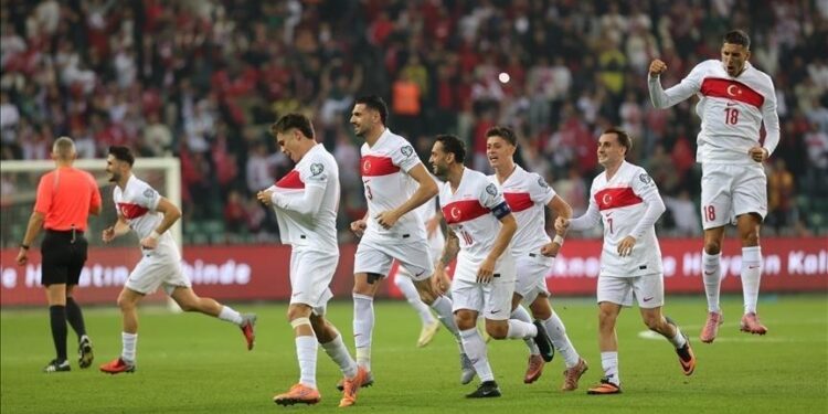 قدم.. المنتخب التركي يواجه رومانيا في نصف نهائي الملحق الأوروبي