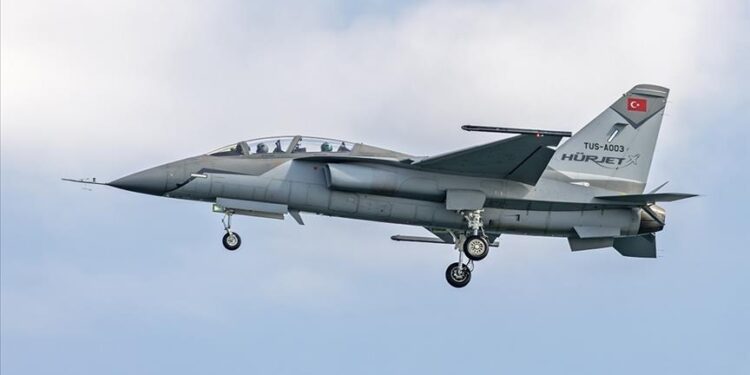 طائرة "حُرجيت" التركية.. تقدم متزامن في الاختبارات والإنتاج والتصدير (تقرير)