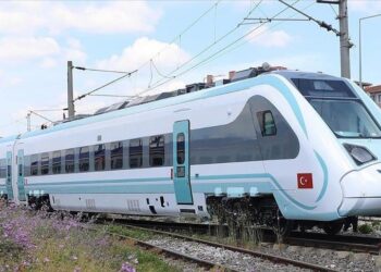 تركيا.. إطلاق أول قطار فائق السرعة محلي الصنع 2026