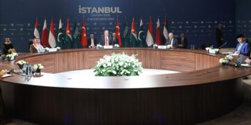 إسطنبول.. انطلاق اجتماع حول غزة بمشاركة دول عربية وإسلامية