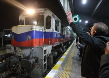 تركيا.. "قطار الشرق السريع" يفتتح موسمه السياحي الجديد