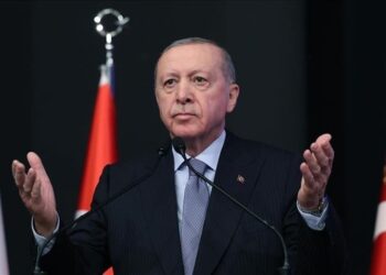 الرئيس أردوغان يهنئ العالم الإسلامي بـ"ليلة الرغائب"