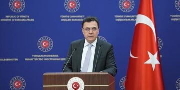 تركيا ترحب برفع العقوبات الأمريكية عن سوريا بموجب قانون قيصر