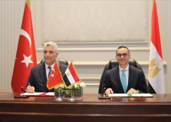 تركيا ومصر تؤكدان على بلوغ حجم التجارة الثنائية 15 مليار دولار