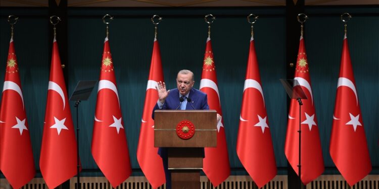 أردوغان: تركيا أعطت للعالم درسا في حقوق الإنسان
