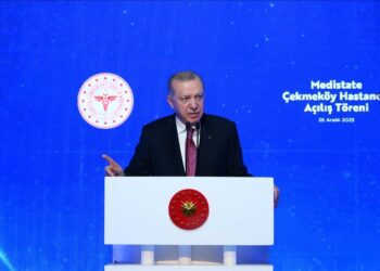 أردوغان: تركيا أثبتت أنها دولة رائدة ونموذجية في المجال الصحي
